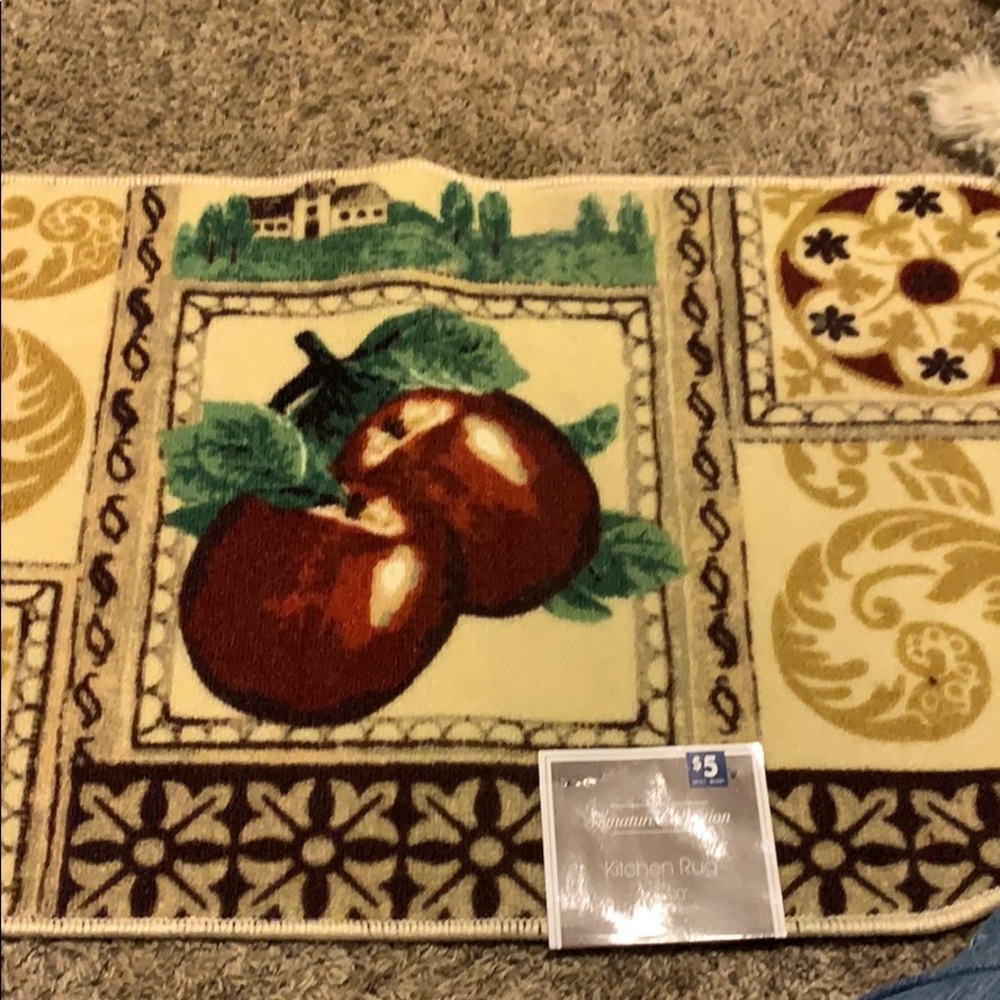 2 Kitchen Rugs - Picture 3 of 3